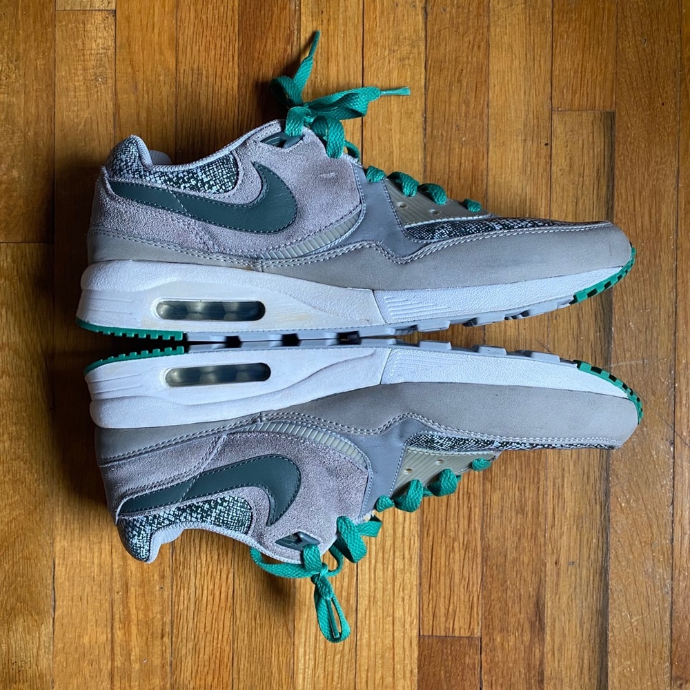 Air Max Light Premium Size 9.5M